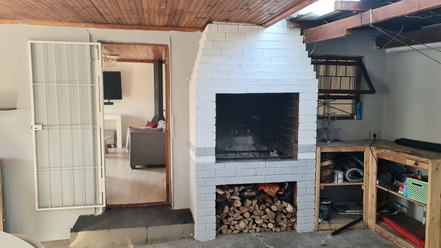 2 Bedroom Property for Sale in Belhar Western Cape